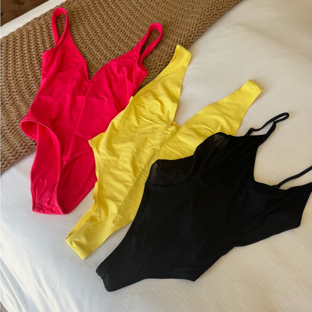 LSPACE Women's One Piece Swimsuit Bundle